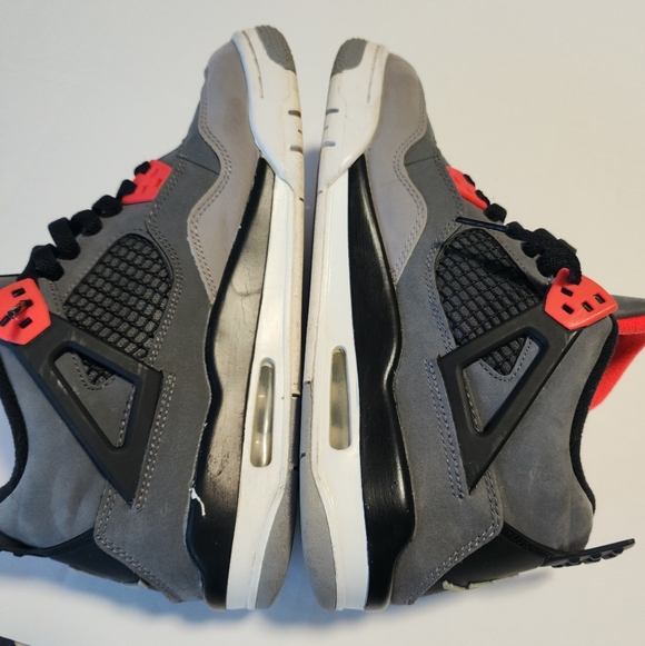 Air Jordan 4 Retro Grey/Infrared Sneakers, Size 7Y - Picture 6 of 12